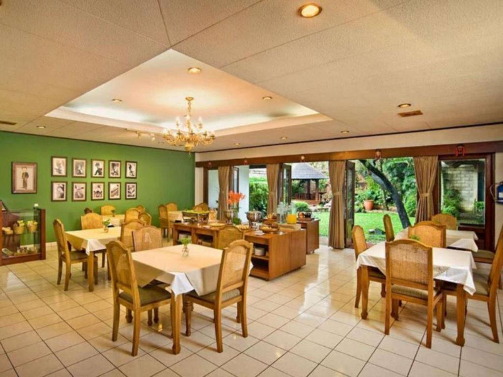 Paniisan Hotel Bandung Buitenkant foto